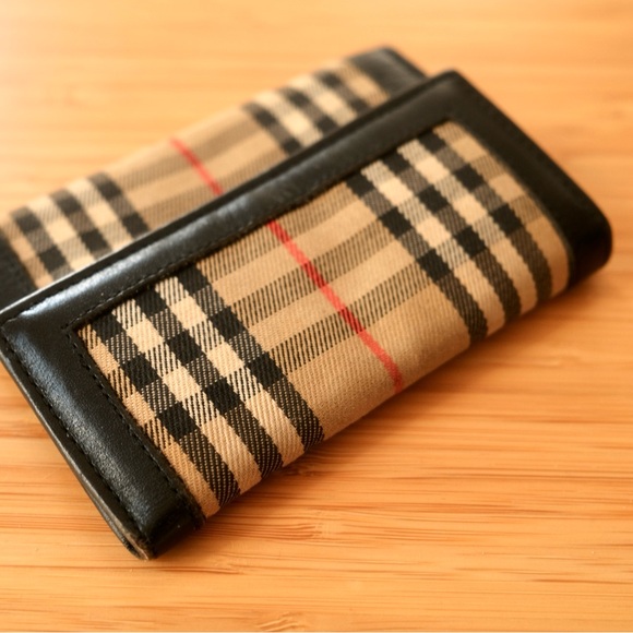 Burberry Beige and Black Plaid Key Wallet - Picture 1 of 5
